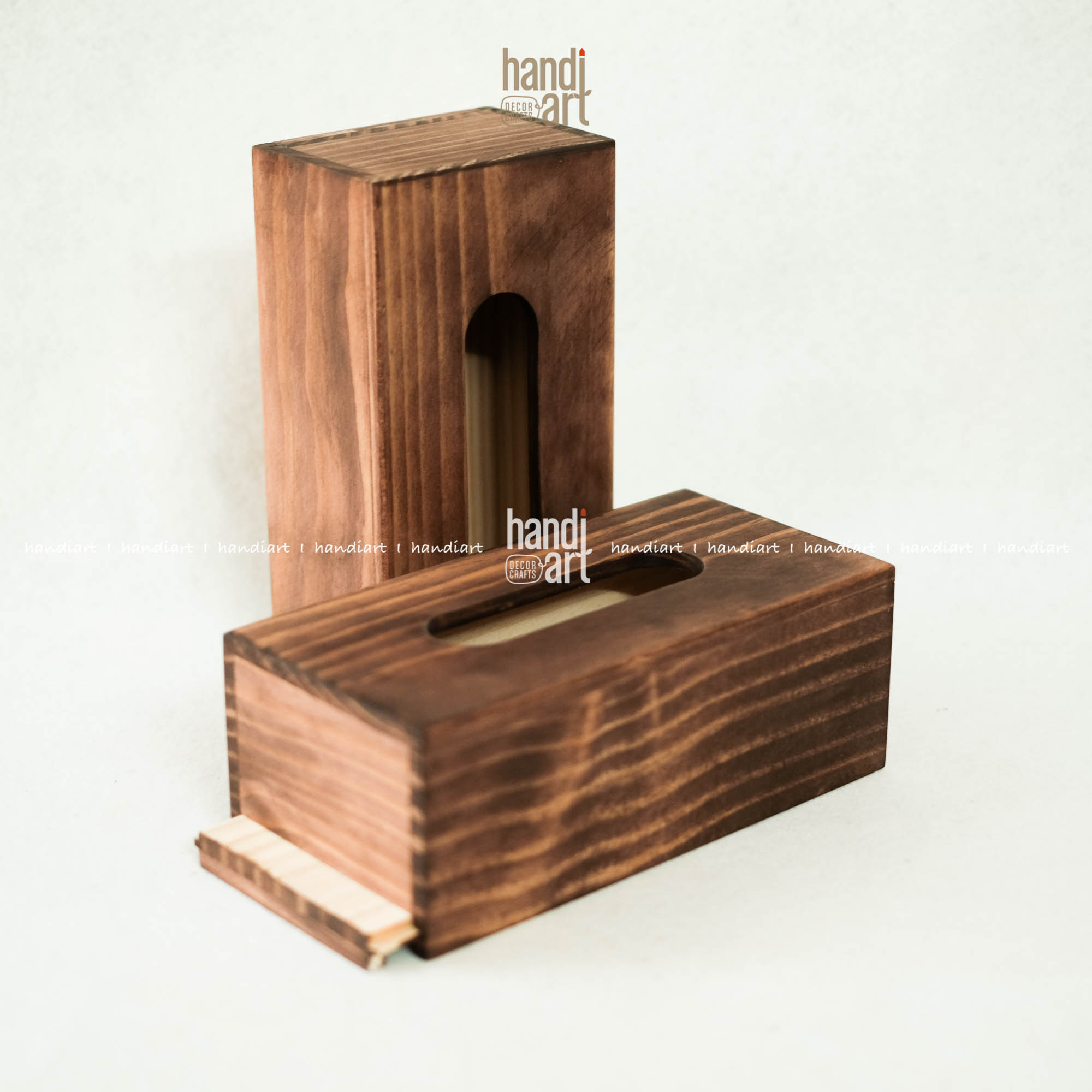 Hộp đựng khăn giấy bằng gỗ