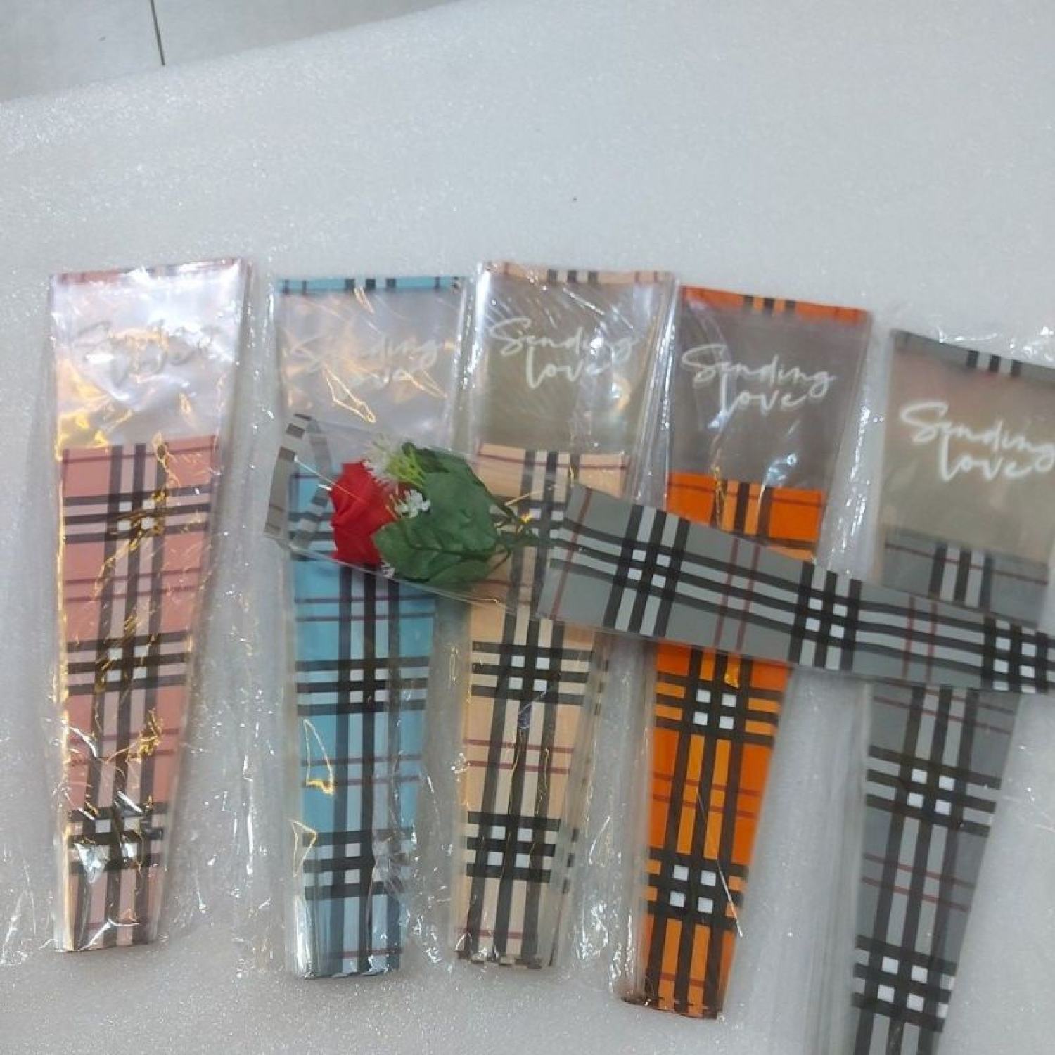 BỊCH ĐỰNG HOA 1 BÔNG  ( XẤP 50 CÁI ).
