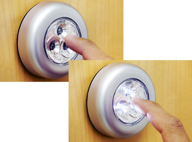 Đèn LED Stick 3 bóng dán tường