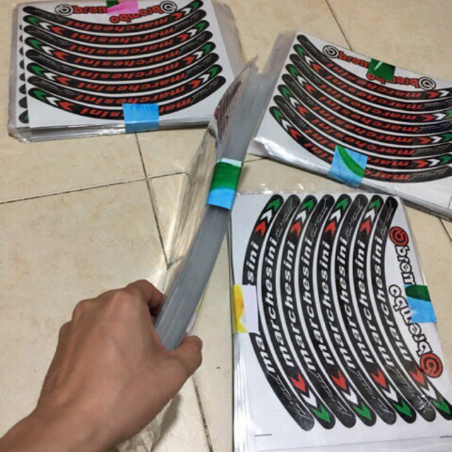 TEM VÀNH ( MÂM) MARCHESINI KIỂU Ý PHẢN QUANG 3M ( HÀNG ĐẸP 1 BỘ DÁN ĐỦ 2 BÁNH)