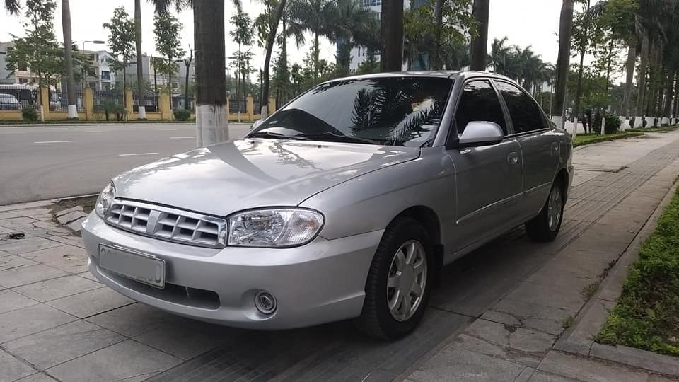 Tay mở cửa trong Kia Spectra
