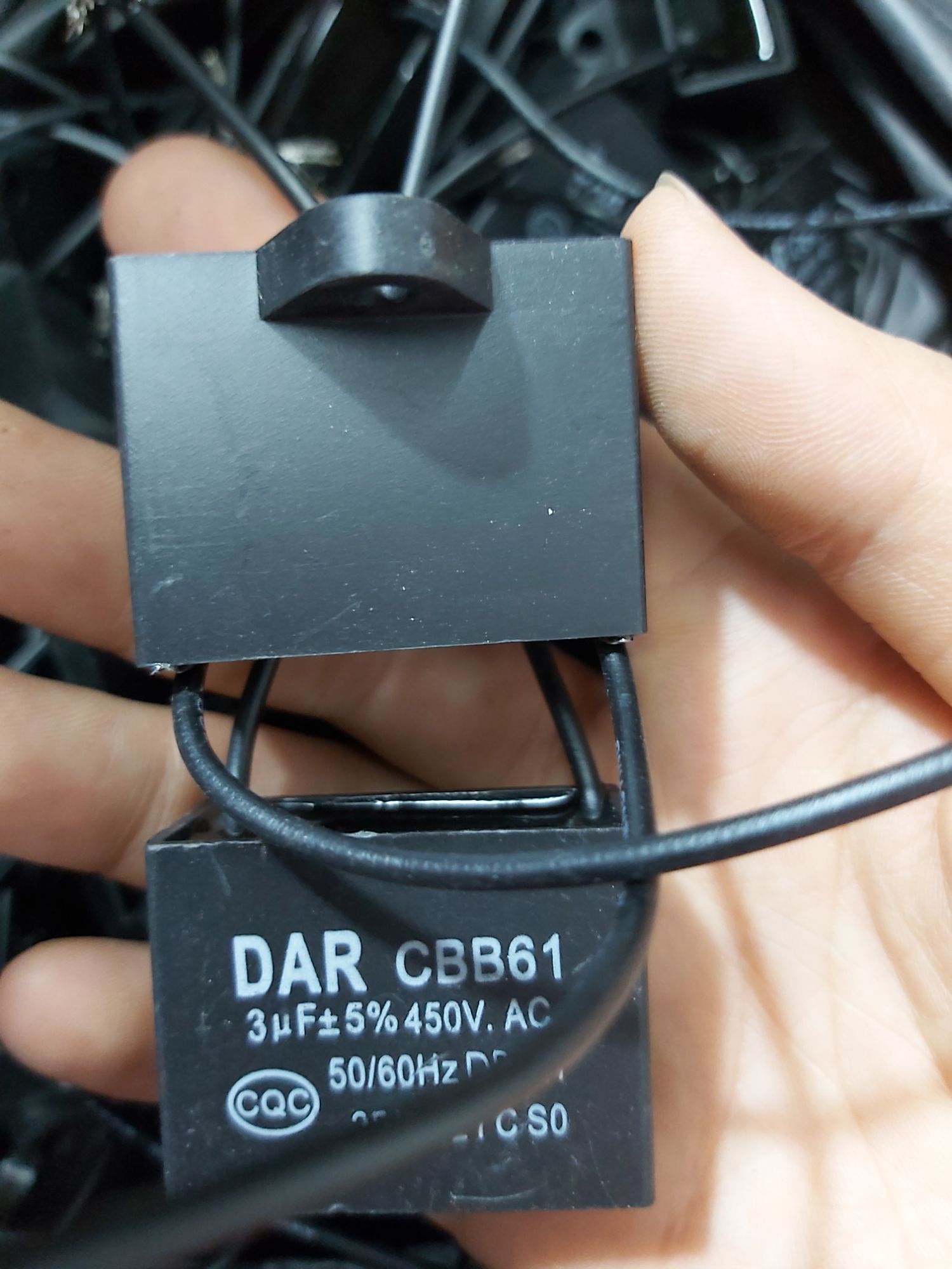 Tụ quạt 3uf 450v giá 5 con