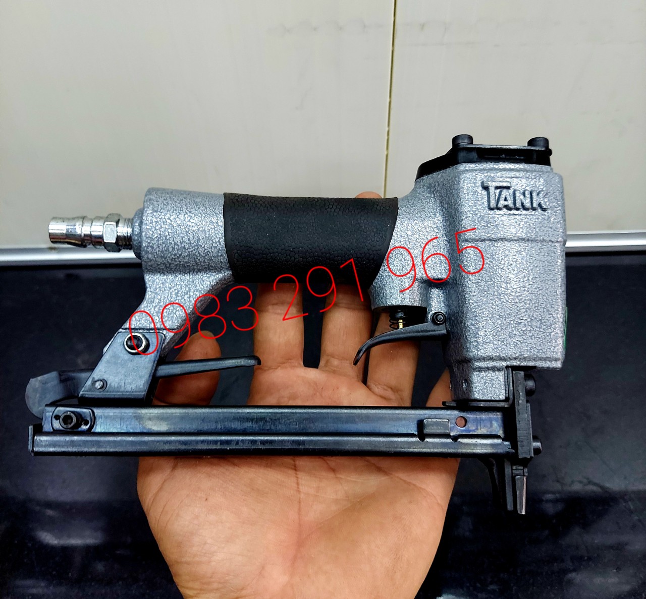 Súng bắn đinh U dùng hơi TAK-1013J