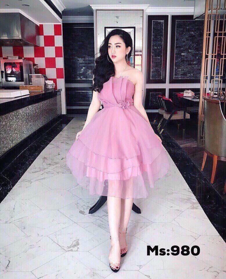 Đầm tầng 3 lớp cúp ngực