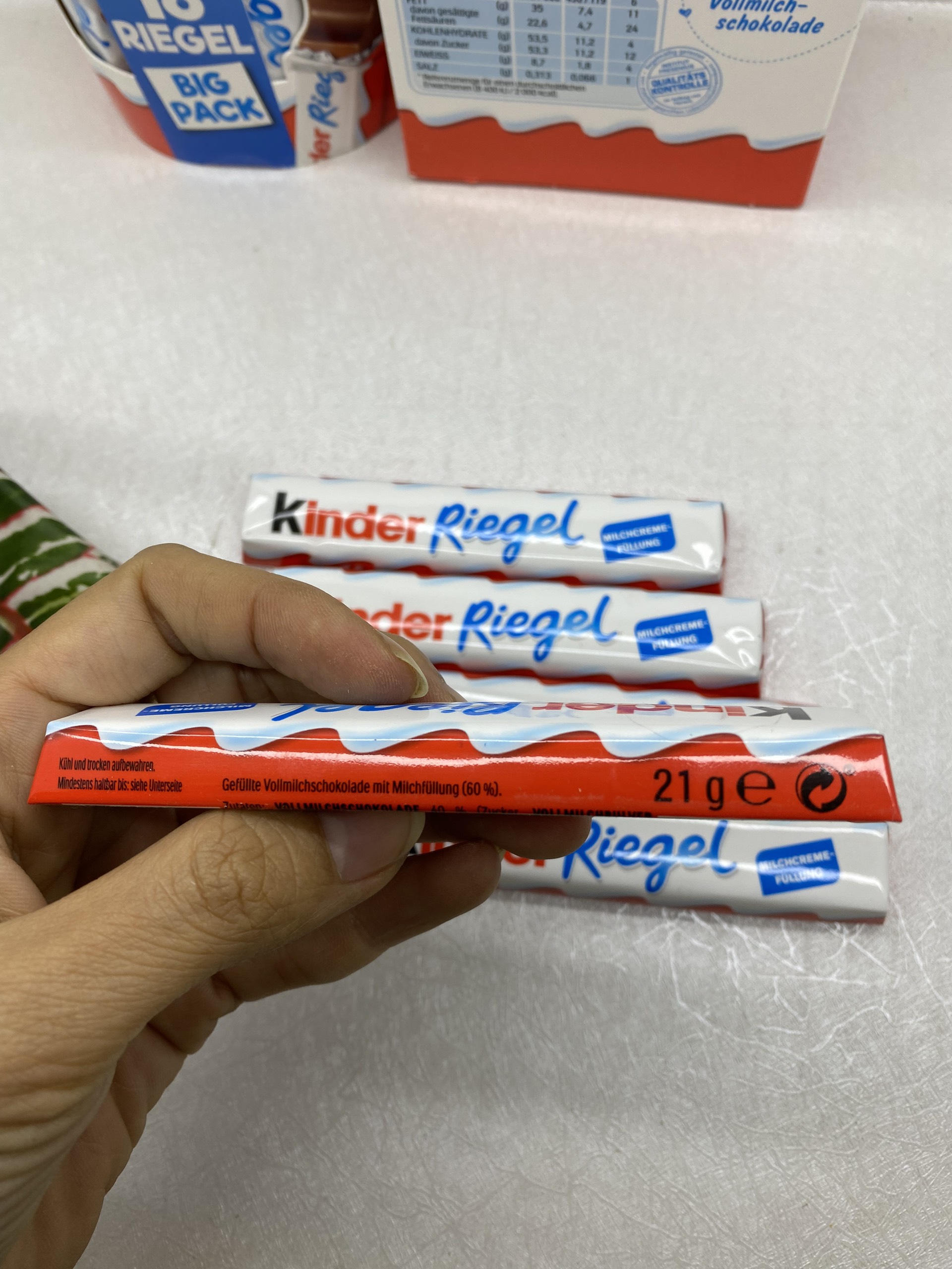Socola Kinder Riegel nhân sữa thơm ngon- Đức