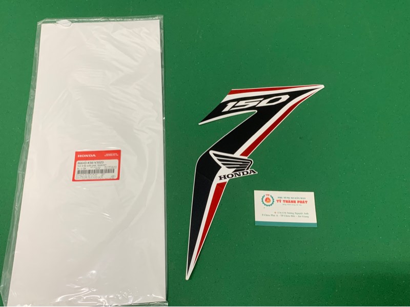 Tem cánh bửng Winner 18 Trắng Phải zin honda