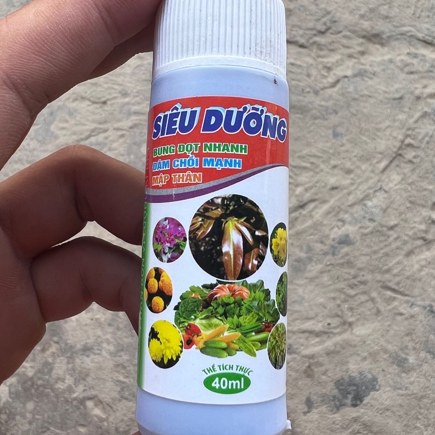 Phân Bón Bung Chồi Đâm Tược Mập Thân Xanh Lá 40ml