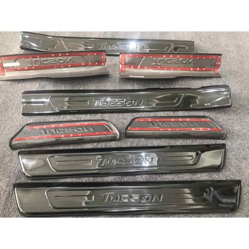Ốp viền bậc cửa trong + ngoài huyndai tucson 2018-2019-2020 titan
