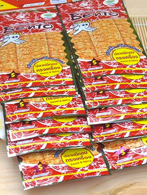 Khô Mực Bento Đỏ Thái Lan Dạng Dây 13 Bịch