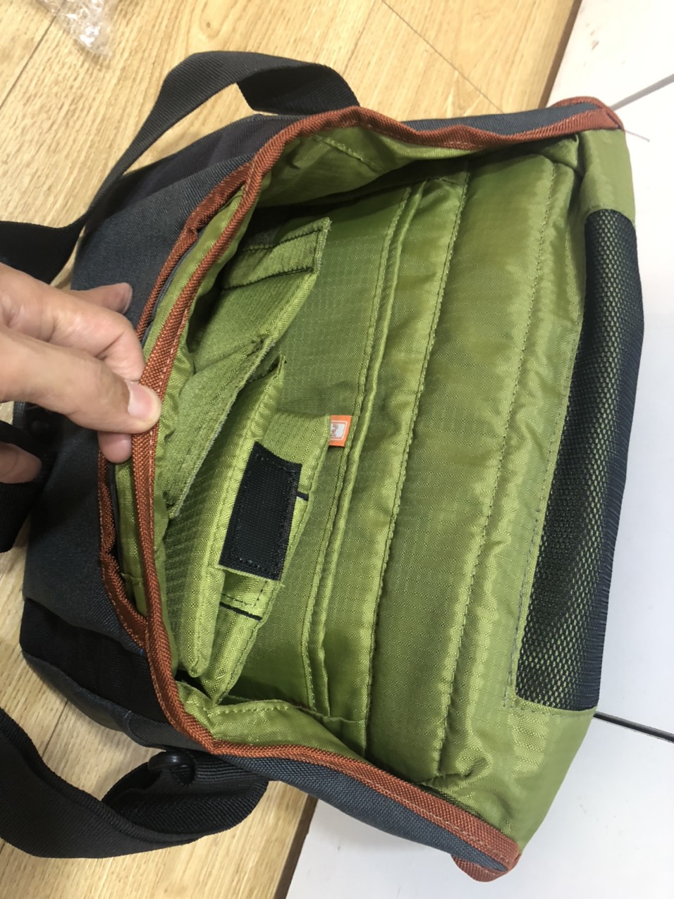 [HCM]HÌNH THẬT- Túi máy ảnh Proper Roady 2.0 Camera Sling 4500