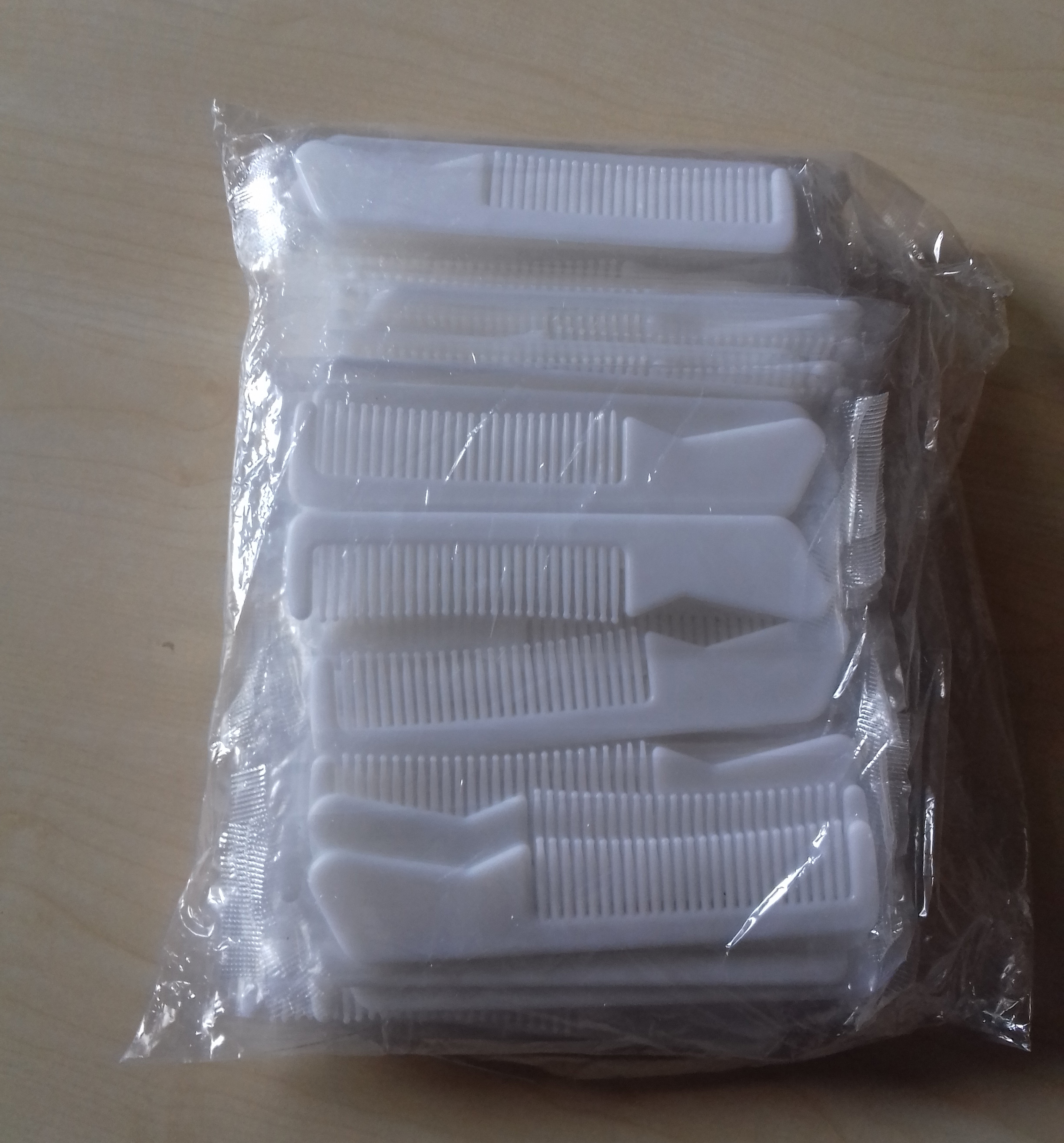 [HCM]100 cây Lược nhà ghỉ khách sạn