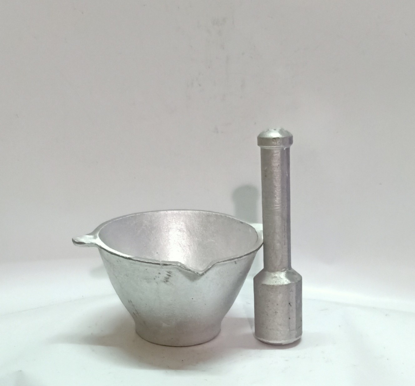 Bộ cối gang đúc bằng thủ công mỹ nghệ 13 cm nặng 1 KG