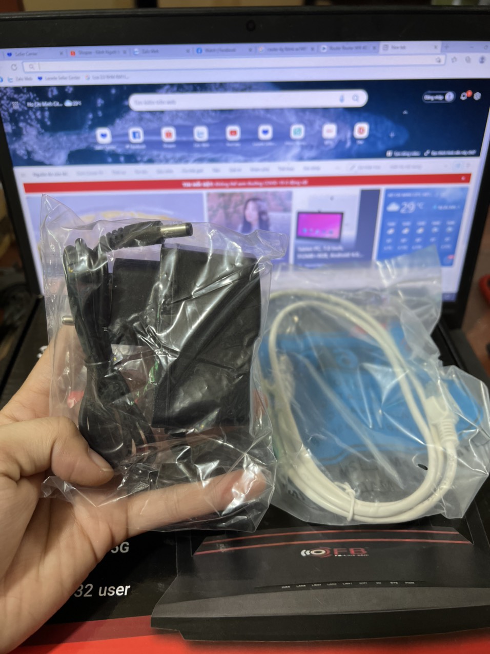 Router Router Wifi 4G LTE FB-Link AX146F (32 USER - 4 Anten - Chuyên dùng xe khách ) 300Mbps