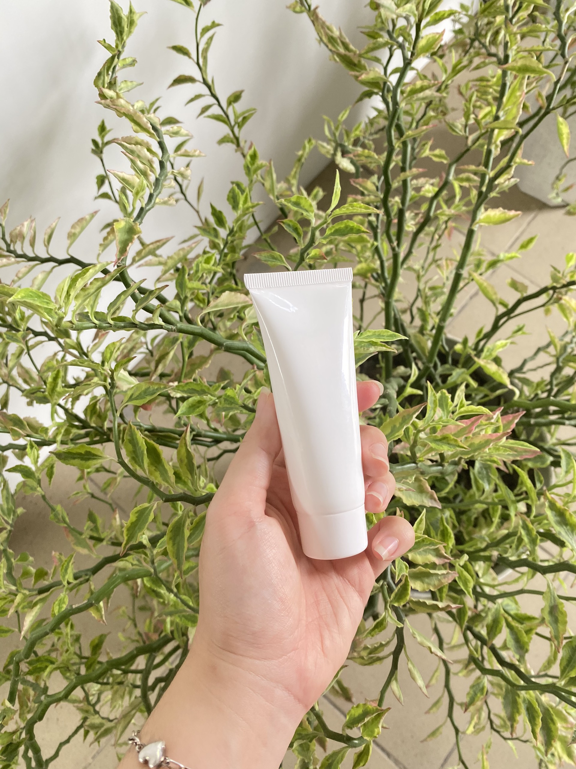 Combo 5 tuýp nhựa nền trắng 50ml (Fi30) (Bộ nắp vặn và vòi)