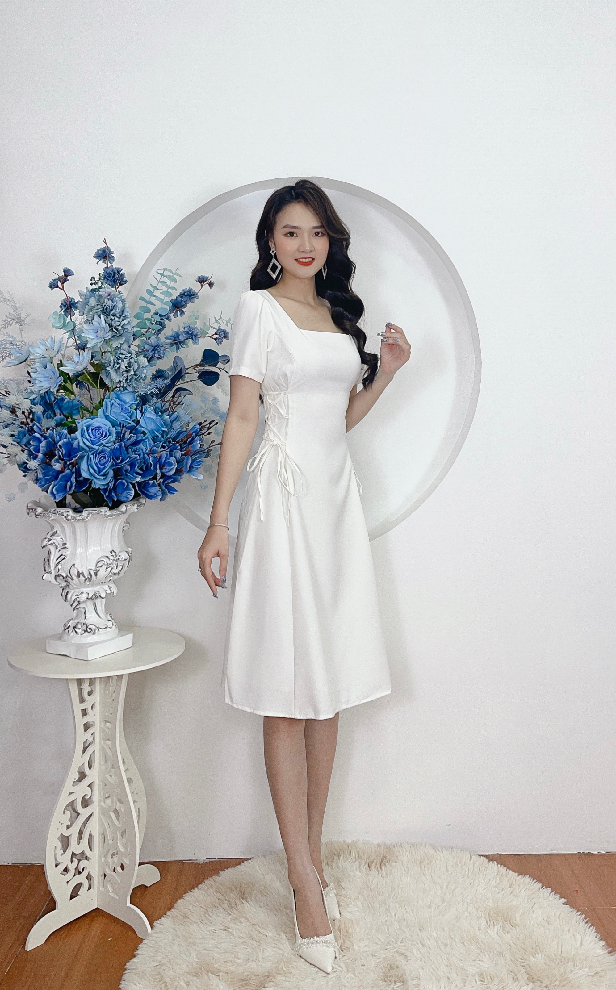 Đầm Cổ Vuông Đan Dây Eo Cách Điệu YANDO DA07