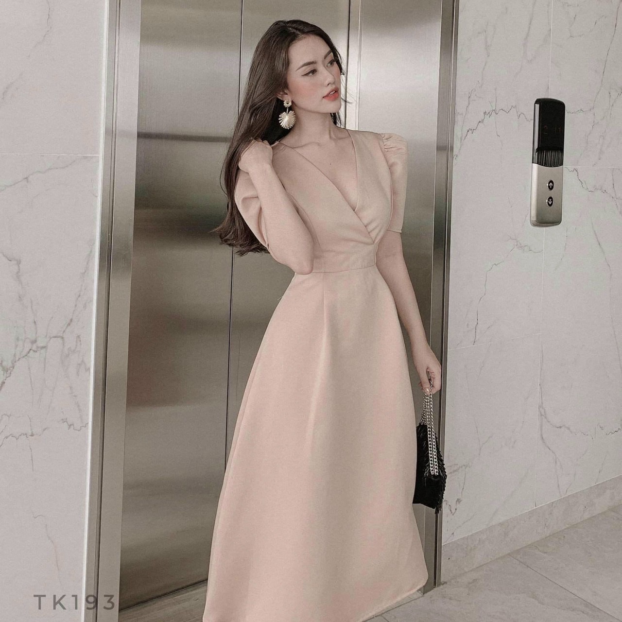 Đầm cổ V form dài 4 màu