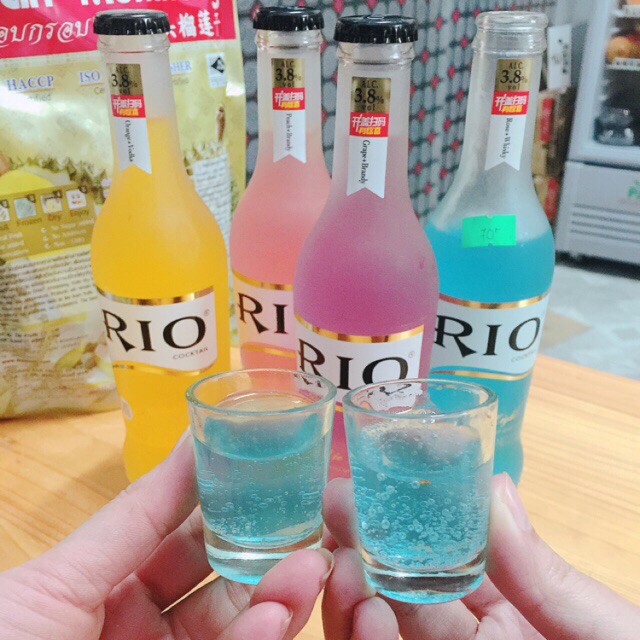 Nước Cocktail hoa quả - chai 275m