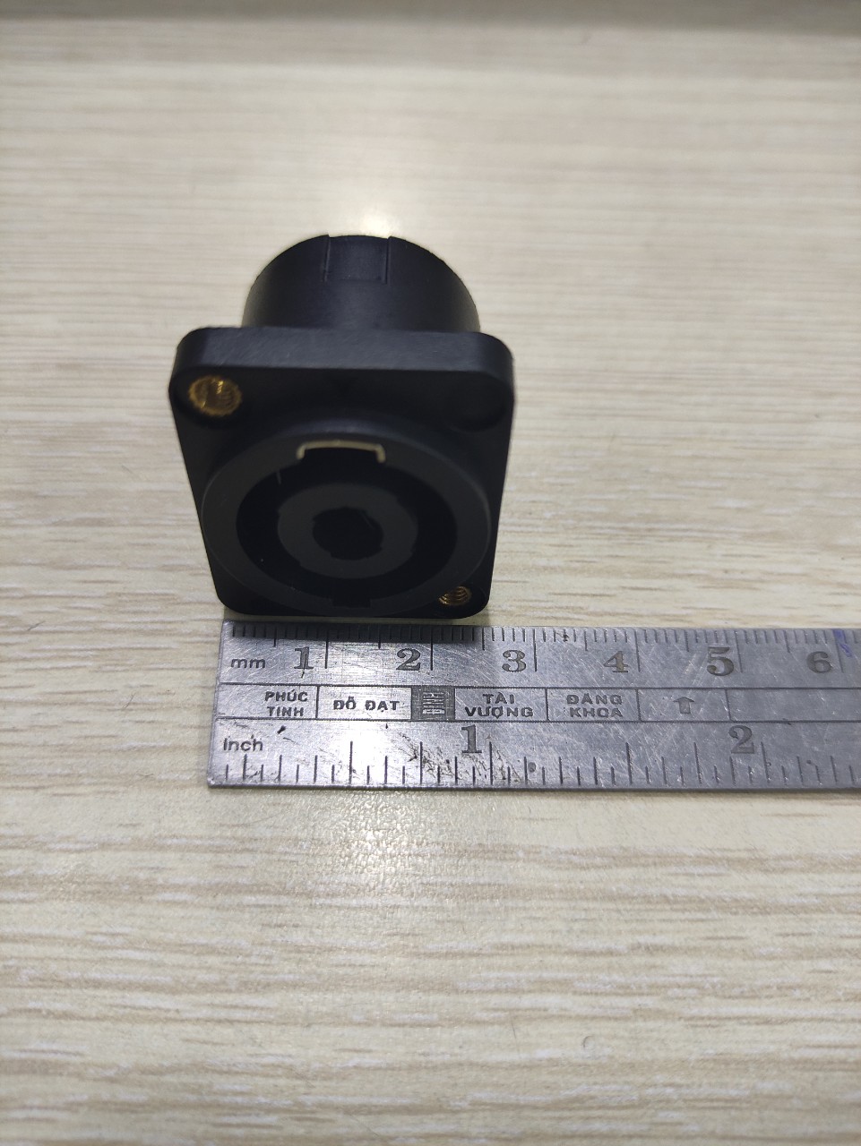 Jack loa Speakon Cái nhựa