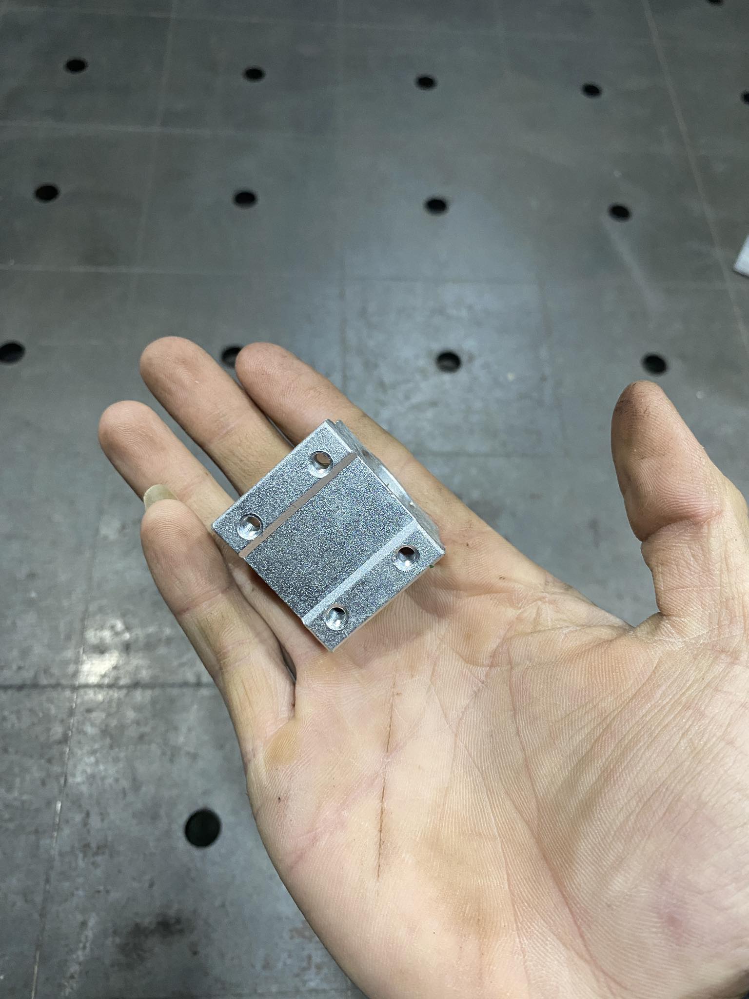 Ổ Trượt Các Cỡ