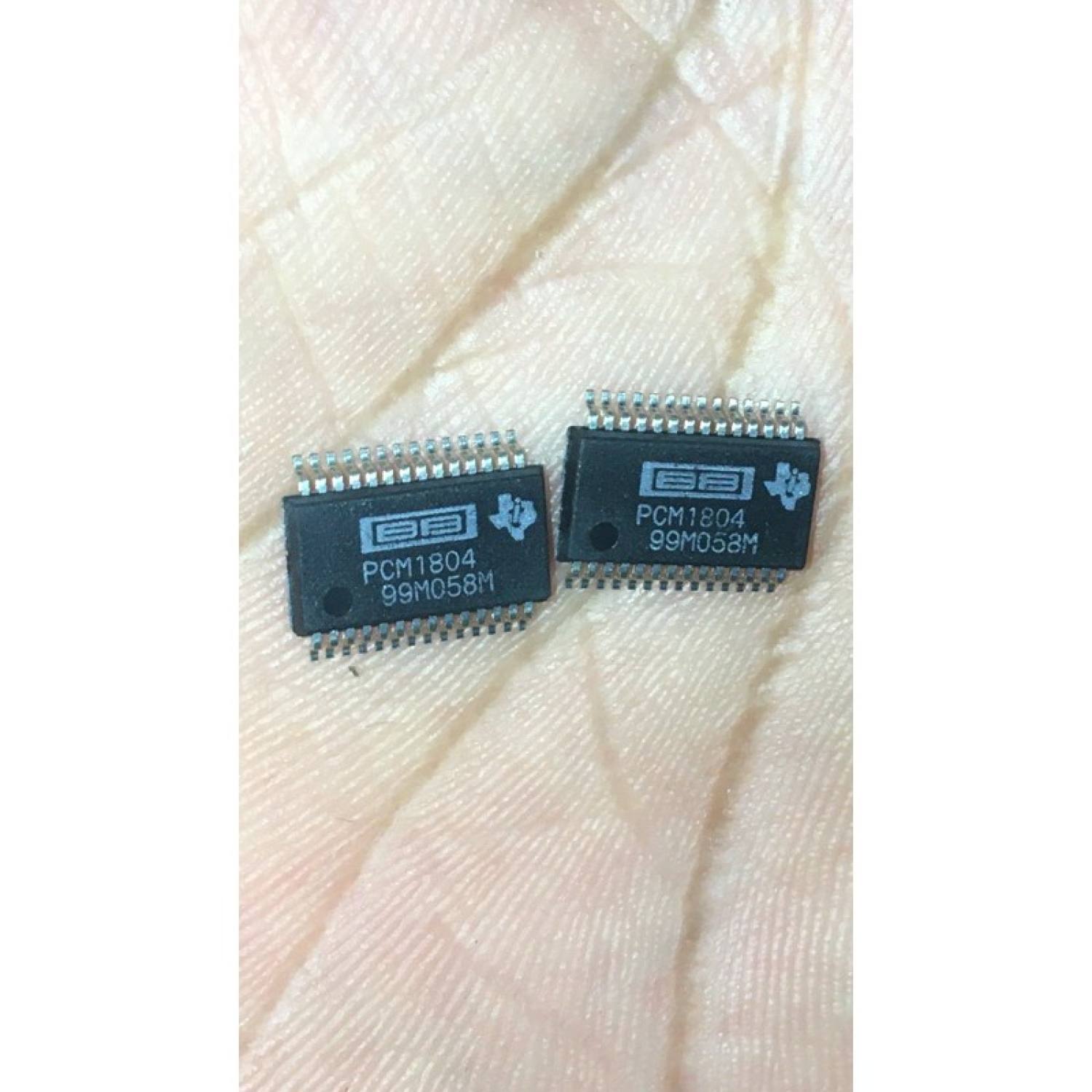 IC PCM1804 AUDIO ANALOG INPUT 24-Bit 192-KHZ STETREO A/D
