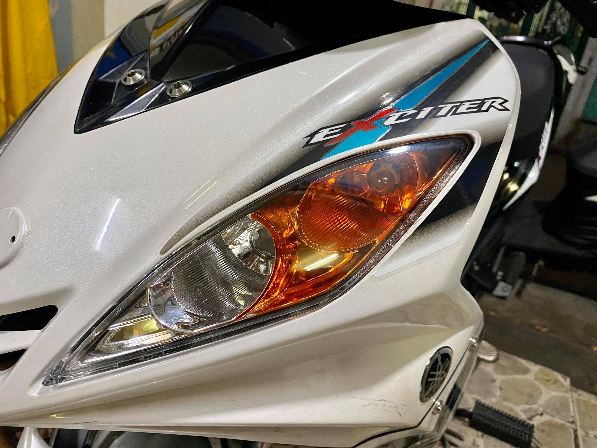 CHỤP XI NHAN TRƯỚC EXCITER 135 ( 5S ) 2011 ex11 APPI MALAYSIA