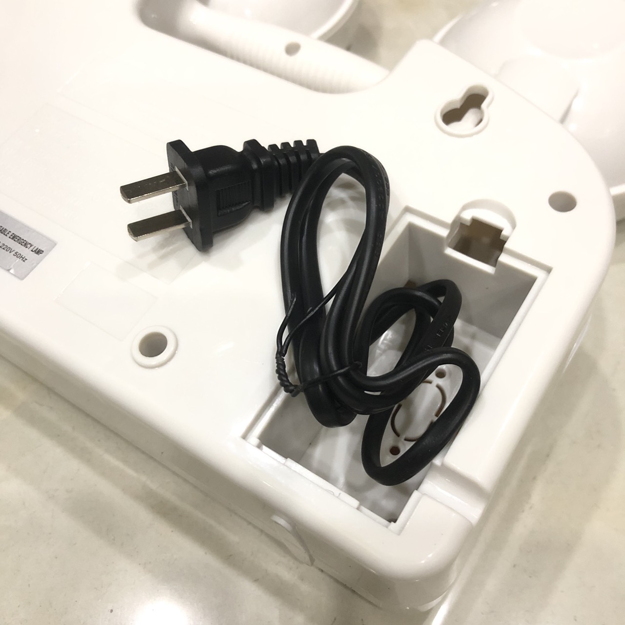 Đèn sạc chiếu sáng khẩn cấp Mickey TD-268B - Điện Việt.