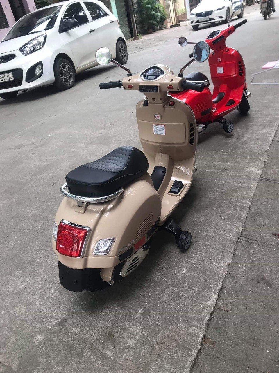 XE MÁY ĐIỆN CHO BÉ CHO BÉ LOẠI LỚN MÀU ĐỎ