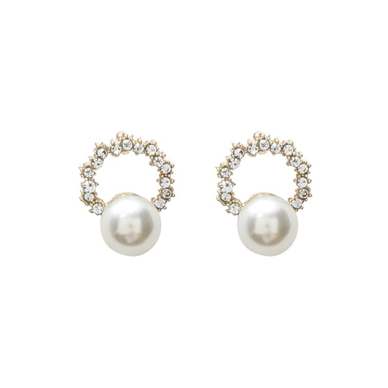 Women's Round Face Pearl Earrings Elegant Korean Style