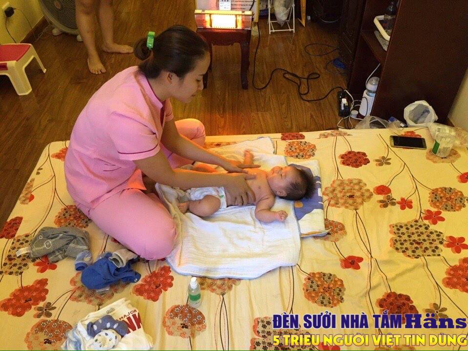 Đèn sưởi nhà tắm mini chống chói Heizen HE-IT5