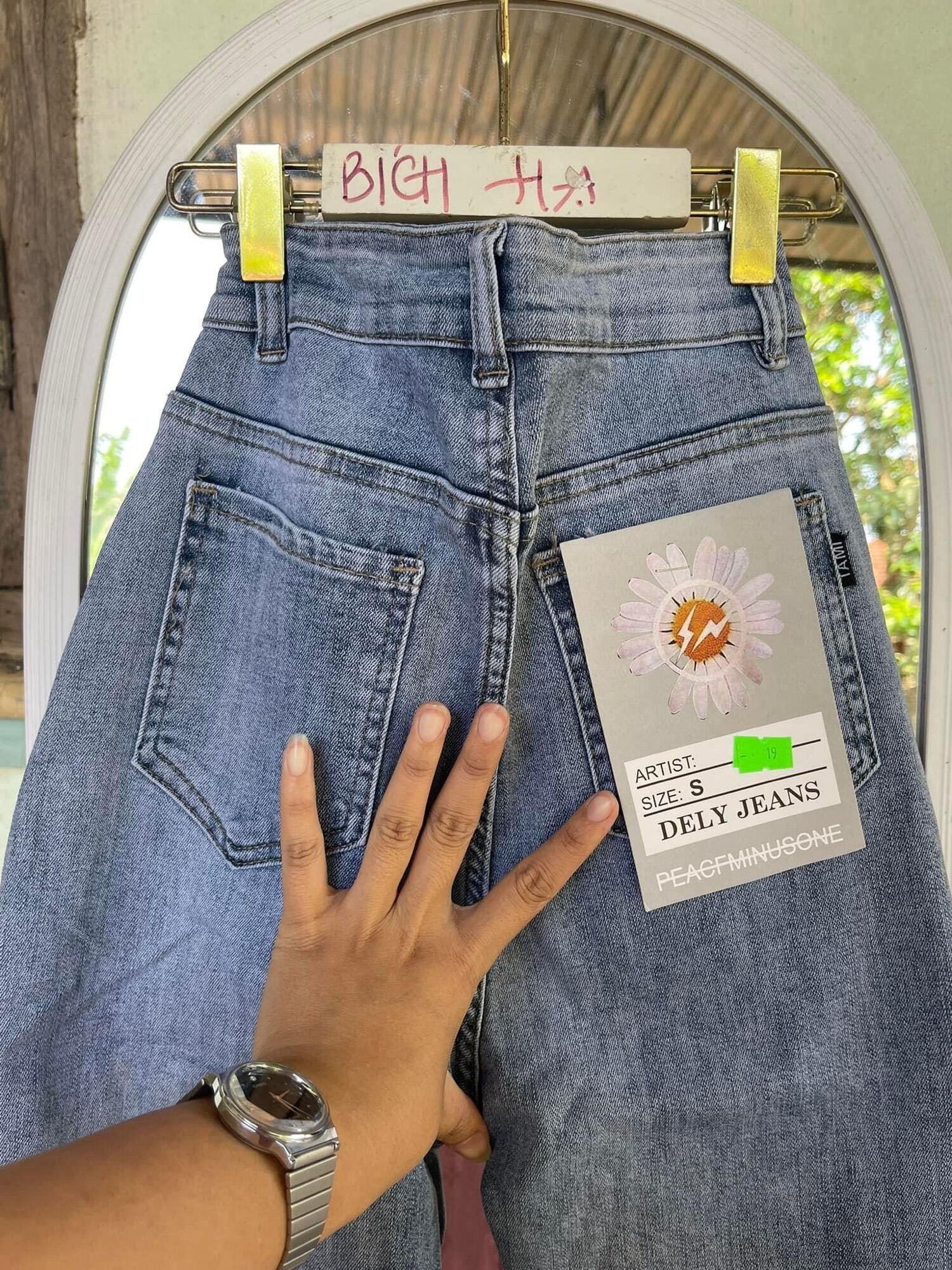 [Hoàn tiền 20%] Jeans dài lưng cao co giãn rách L gấu