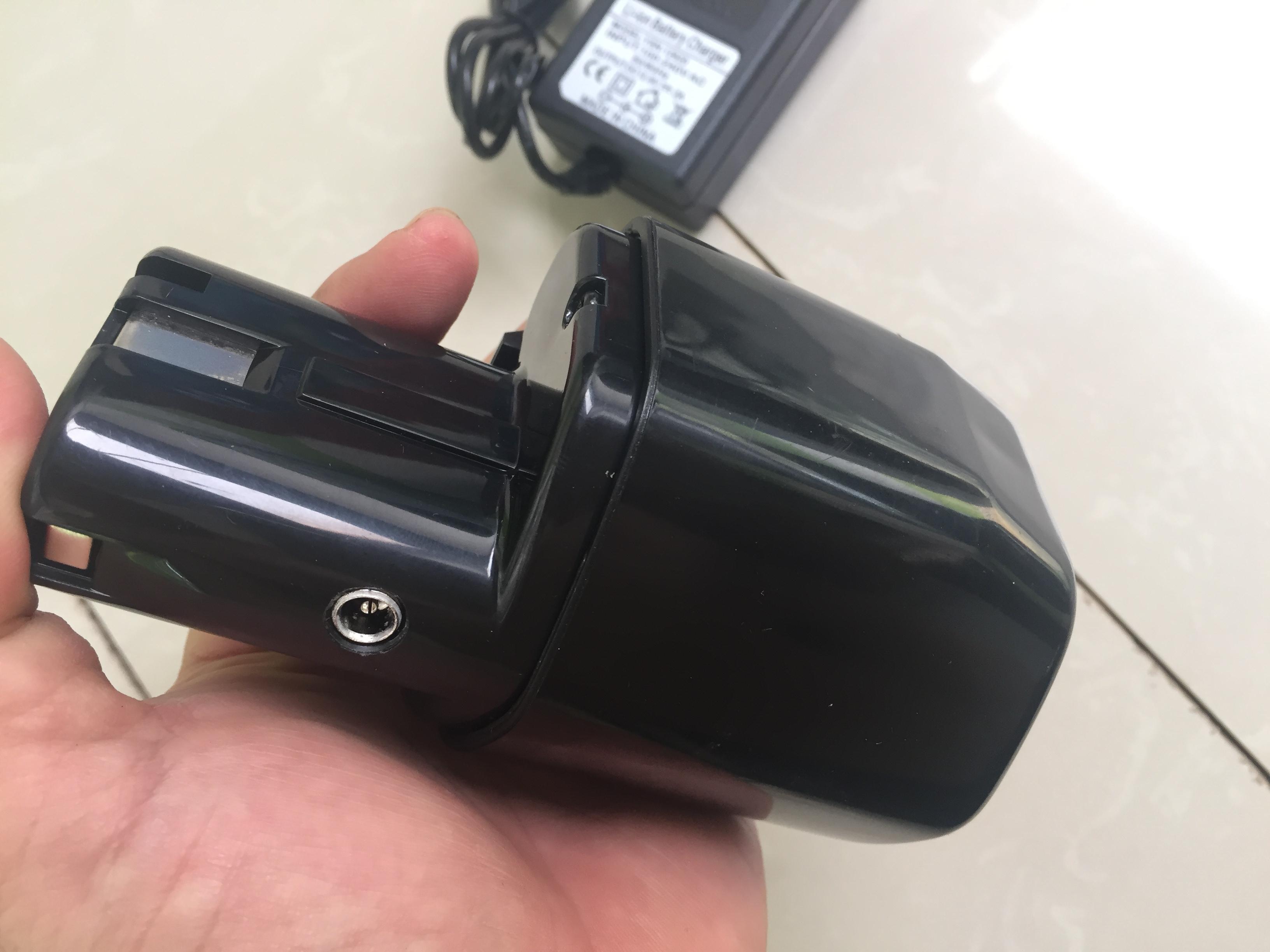 Pin Hitachi 12V 2.5A Được Làm Từ Pin Samsung Mới