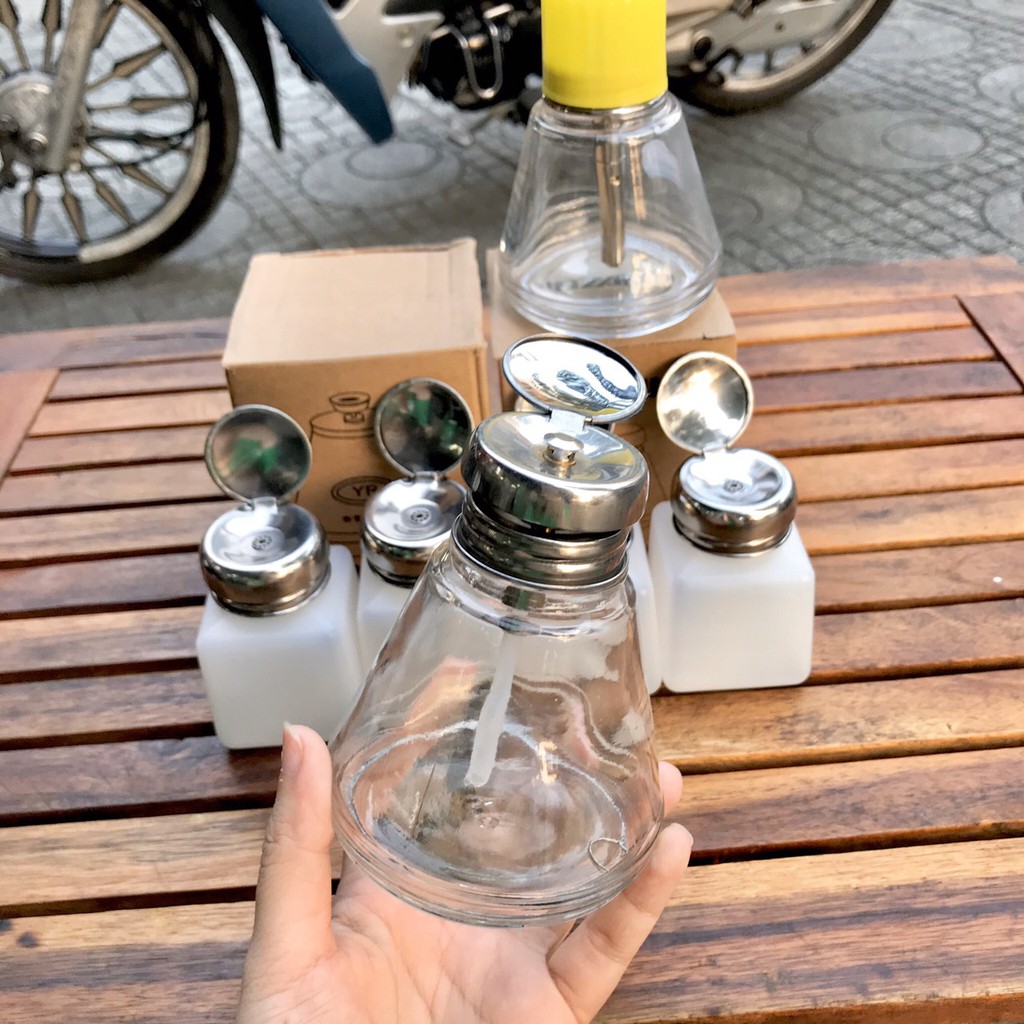 Bình đựng xăng thơm, chất lỏng có bơm dành cho thợ kỹ thuật