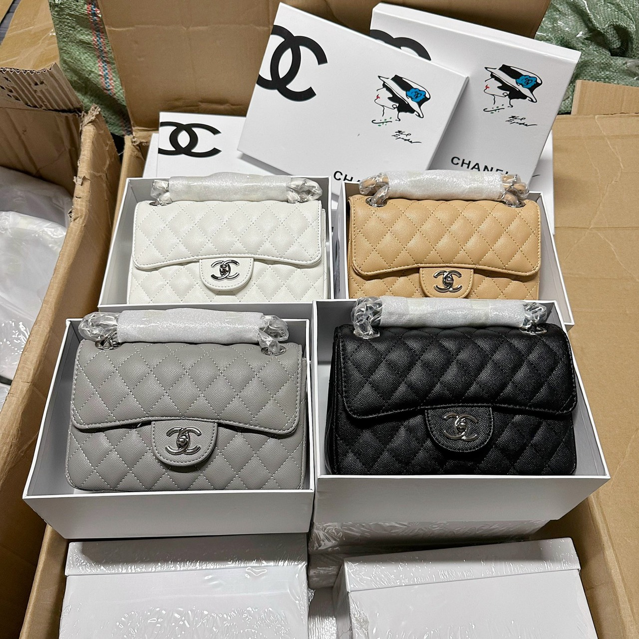 Túi xách Chanel Crossbody Bag siêu cấp màu trắng size 22 cm  AS2055  Túi  Xách Nữ Túi Xách Đẹp Túi Xách Giày Dép Nữ  Bước Thời Trang
