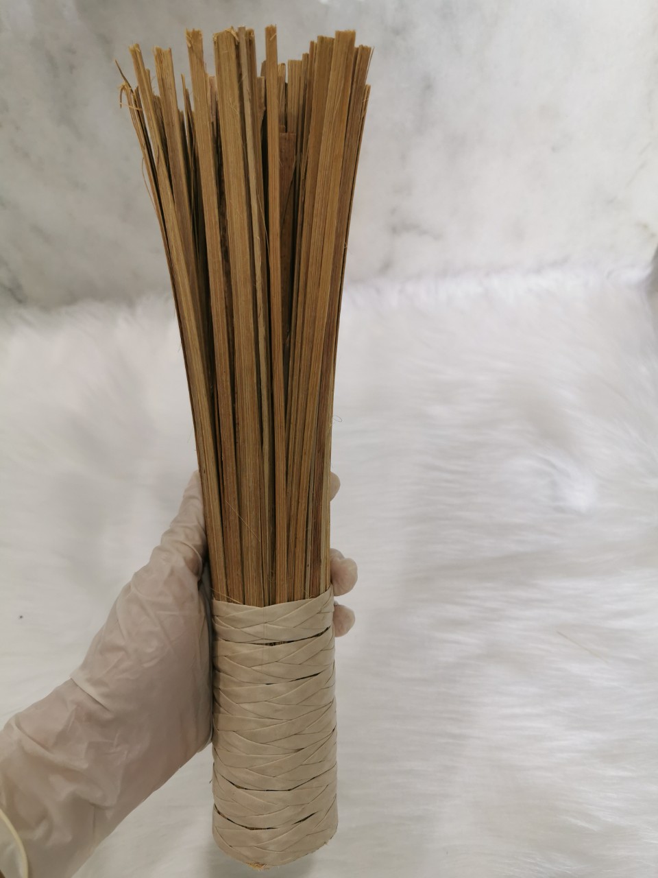 CHỔI TRE CỌ RỬA CHẢO SẮT