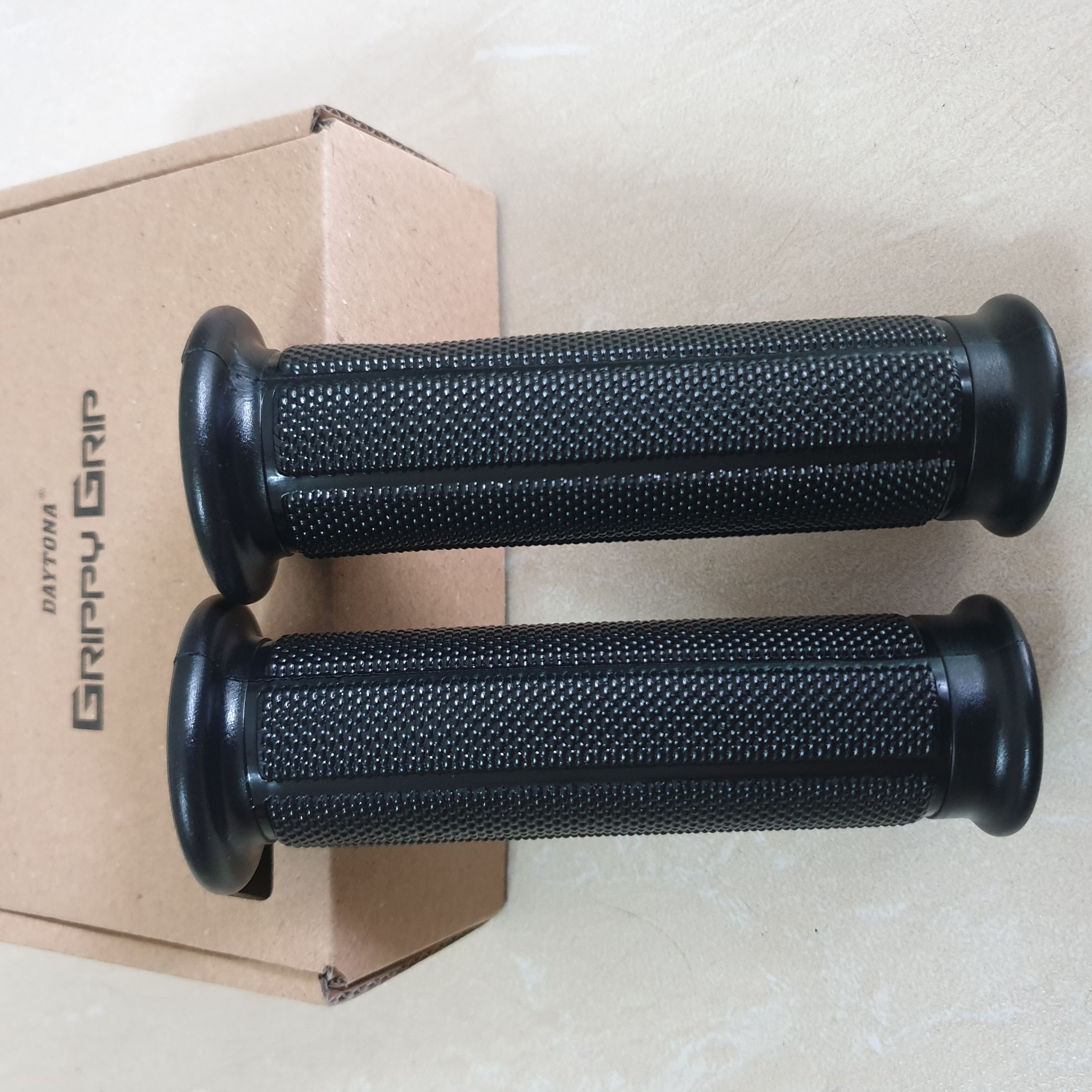 Motorcycle handle grips