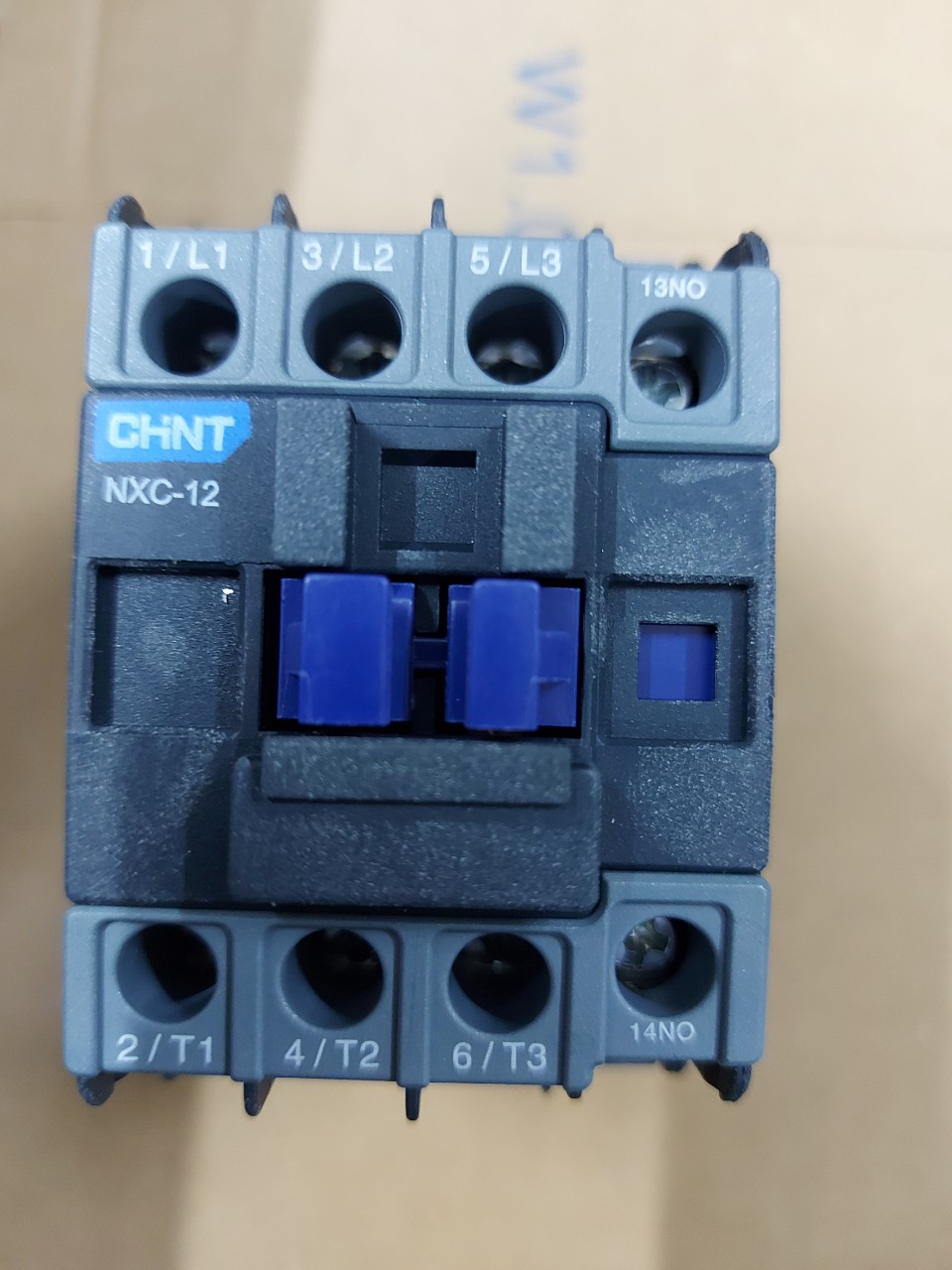 Khởi động từ CHINT NXC 12A-220V