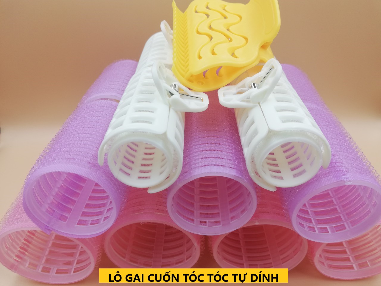 Lô gai cuốn tóc tự dính