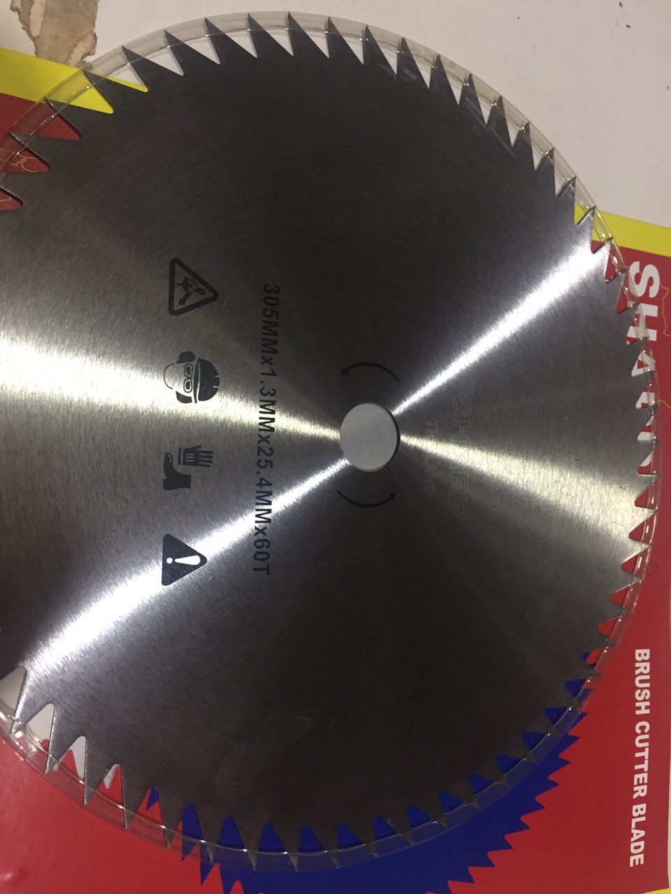 Lưỡi phát cỏ tròn Sharp Ø 305mm, 60 răng xuất xứ Thái Lan