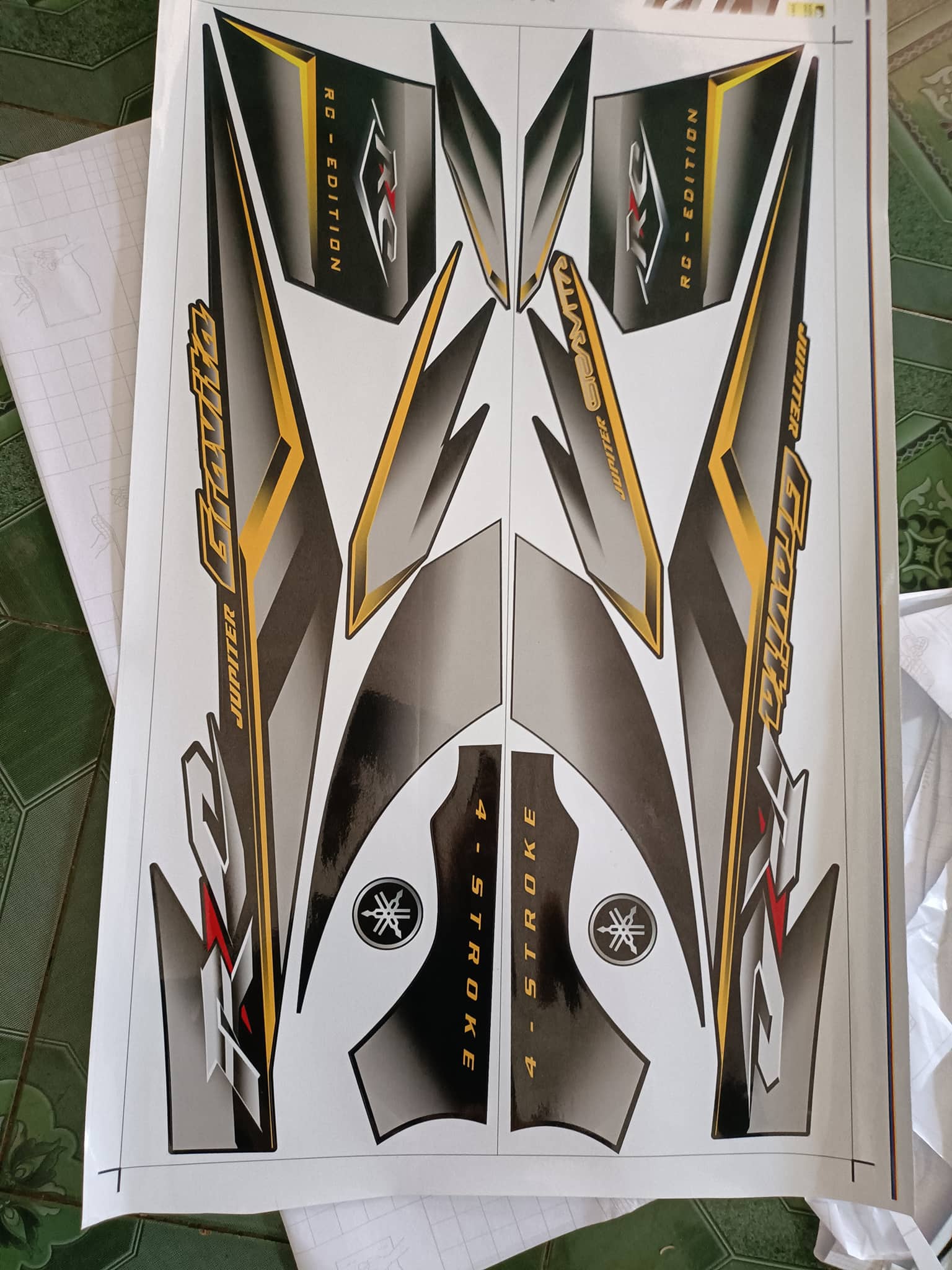Tem rời jupiter gravitar RC vàng xám đen 2010