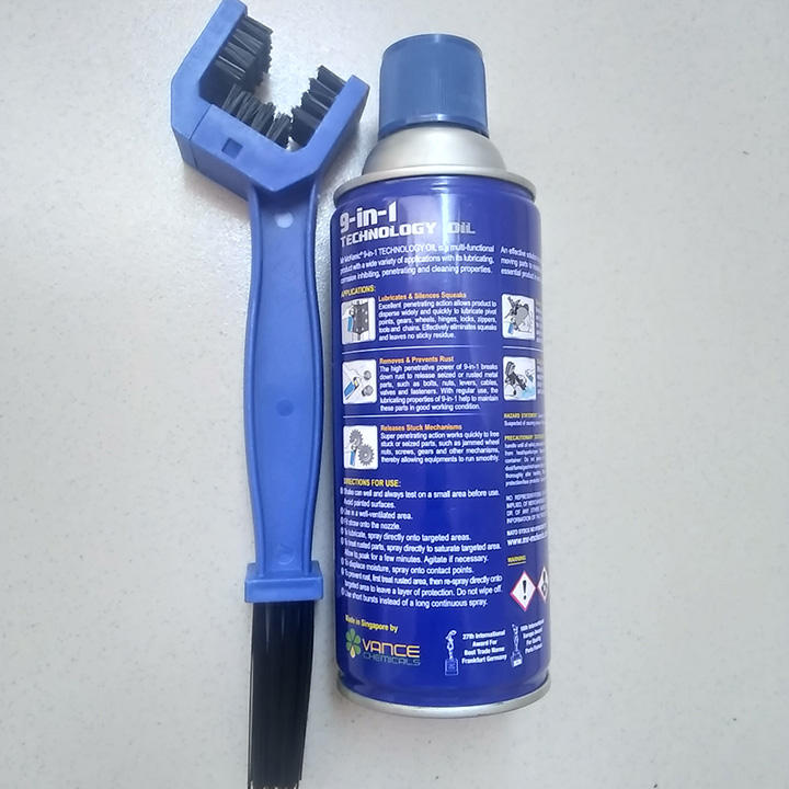 DẦU RỬA SÊN Mr McKENIC 450ml VÀ CÂY CHÀ SÊN