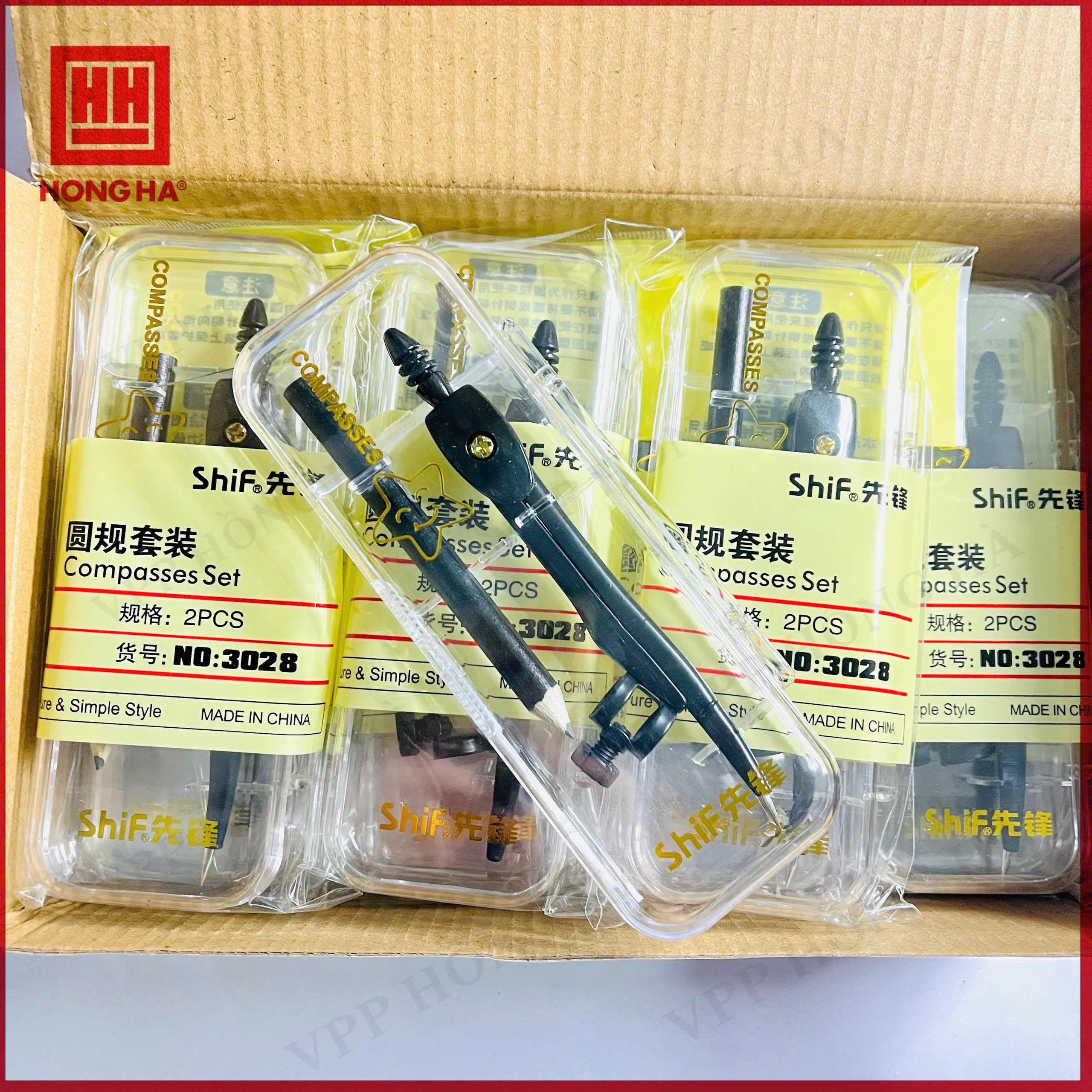 Compa chì gỗ (CP-3028) màu đen