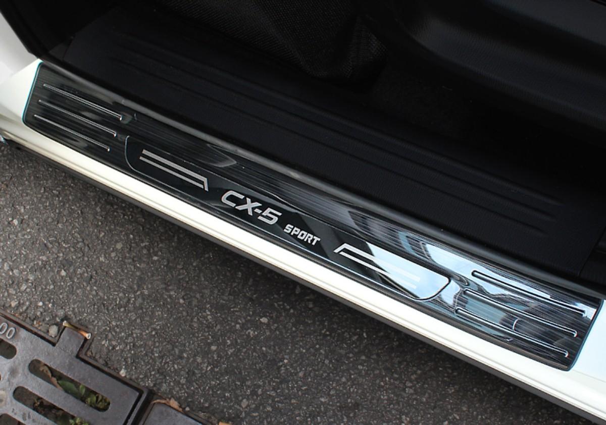 Bộ Ốp bậc Titan dành cho xe Mazda CX-5 2018-2019(cả bộ trong+ngoài)