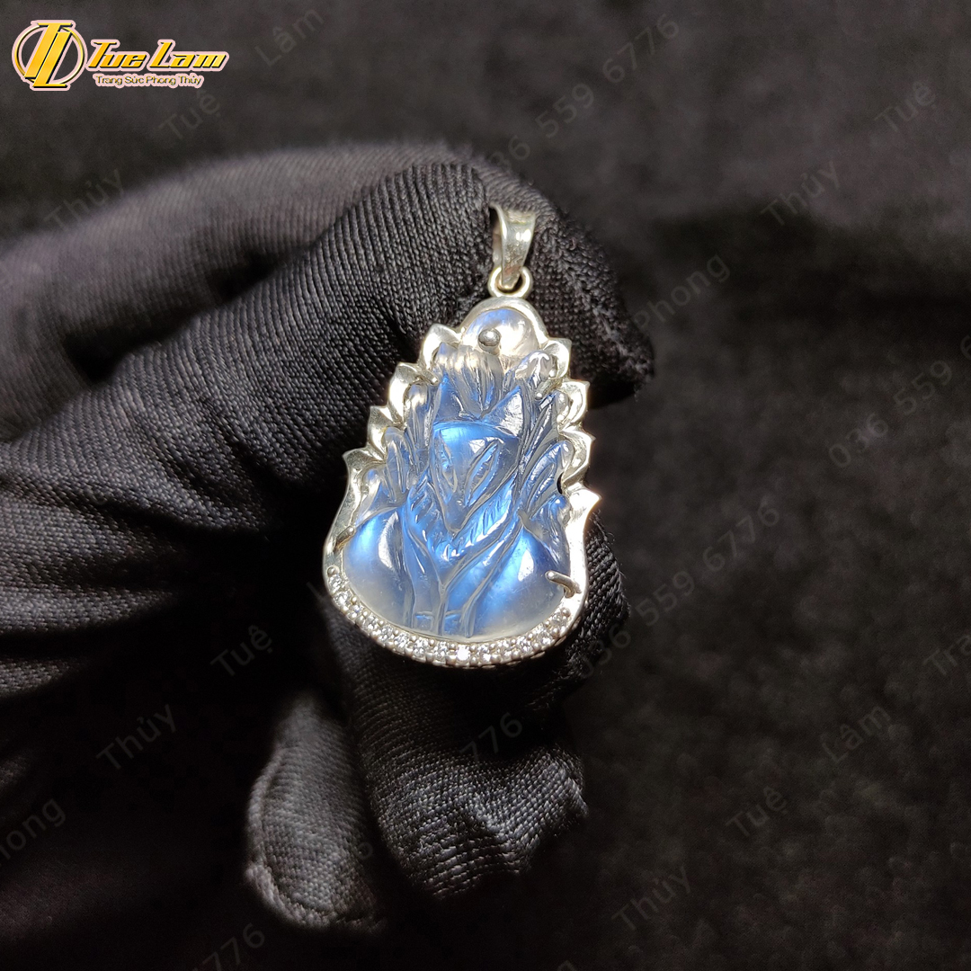 Mặt dây chuyền hồ ly đá moonstone tự nhiên dành cho mệnh kim và thủy, mặt dây hồ ly chúa trợ duyên - Tuệ Lâm