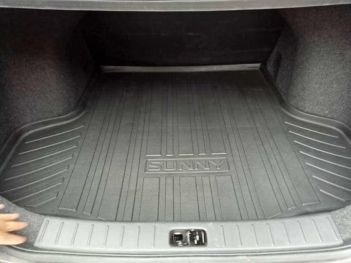 Lót cốp nhựa theo xe Nissan Sunny