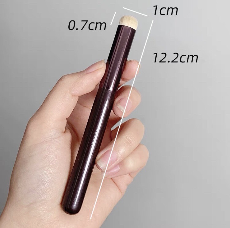 Cọ đánh son môi hiệu ứng omber, cọ tán son