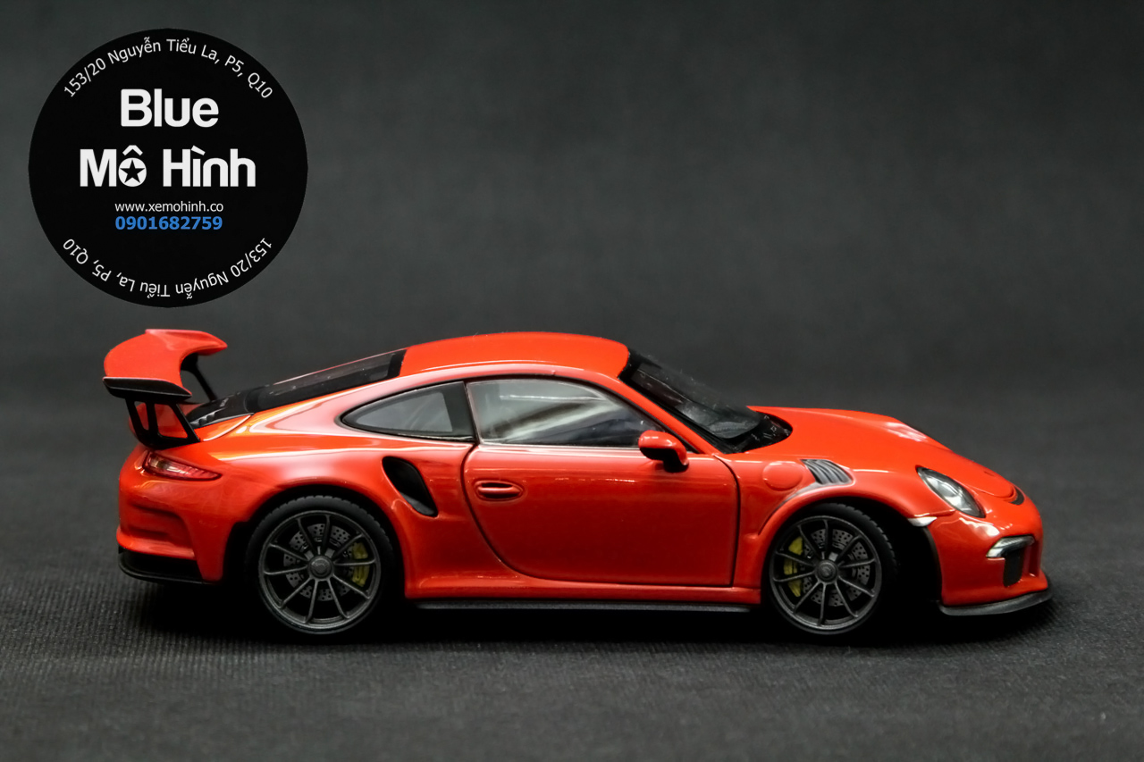 Mô hình xe Porsche 911 GT3 tỉ lệ 124 Bburago kèm đế  MixASale