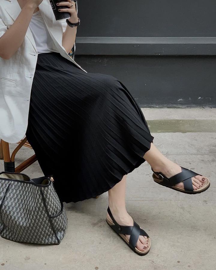 Giày Sandal đế trấu Unisex quai chéo da pu đen