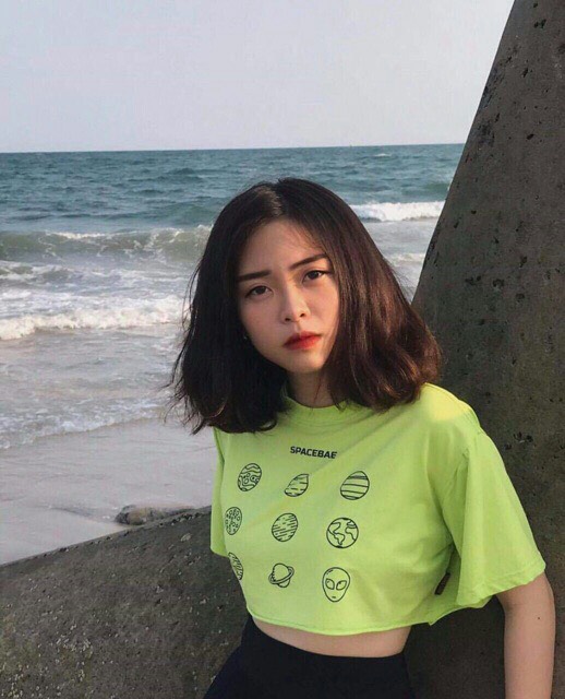 Áo croptop màu xanh lè - ahihi
