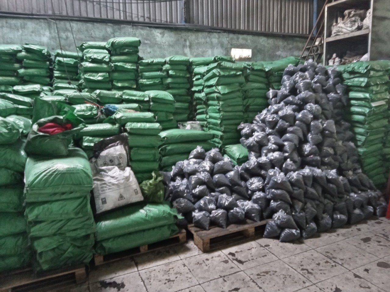 Than hoạt tính khử màu _1kg
