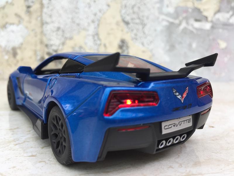 [HCM]Mô hình xe ô tô CHEVROLET Corvettec 1:32